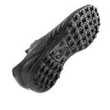 Championes de fútbol 5 Joma modelo Águila 2621, color negro, diseñados con capellada de material sintético Fibertec, suela de caucho de alta resistencia y entresuela de Phylon para una óptima amortiguación.