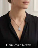 Collar de acero quirúrgico con cadena de eslabones finos y dije ovalado con la imagen de la Medalla Milagrosa.