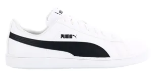 Championes urbanos Puma modelo Up, color negro con la icónica franja lateral en blanco y suela de goma blanca. Cuentan con cierre de cordones y logo de la marca en el lateral y la lengüeta.