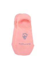 Medias invisibles de color rosado, con diseño de corte bajo ideal para usar con zapatillas y detalle de logo bordado en el empeine.