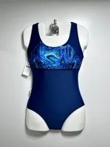 Malla entera de natación azul con estampado abstracto en el corpiño.