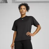 Remera deportiva Puma color negro, de corte holgado y mangas cortas, con logo estampado en el pecho.