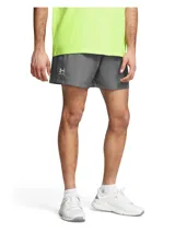 Short Under Armour Icon Volley gris, de secado rápido, con cintura elástica, bolsillos laterales y logo de la marca estampado en la pierna derecha.