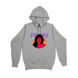Canguro gris con capucha y bolsillo frontal tipo canguro. Presenta un estampado central con la palabra 'Thrasher' en color violeta sobre una ilustración de una mujer con rasgos de diablesa, cuernos rojos y llamas de fondo.