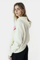 Buzo crudo con capucha y bolsillo tipo canguro, con estampado de ají y la frase "Spice it up" en el pecho.