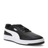 Championes Puma modelo Court Classic Clean, de diseño urbano inspirado en el baloncesto retro. Presentan un exterior de material sintético en color negro con la icónica franja lateral de la marca en blanco y suela de goma blanca. Incluyen plantilla SoftFoam+ para mayor amortiguación y cierre con cordones.