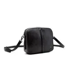Cartera bandolera de cuero color marrón con detalles de costuras y logo de la marca en el frente.