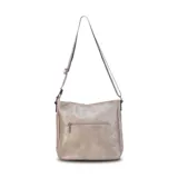 Bandolera morral color beige de símil cuero, con apertura superior con cierre. Cuenta con dos bolsillos frontales con cierre, un bolsillo trasero con cierre y tres bolsillos internos con división y cierres. Incluye una correa de galón regulable a tono.