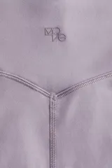 Leggings deportivas de tiro alto con cintura ancha, confeccionadas en tejido funcional SoftMove™ que ofrece suavidad y sujeción, con tecnología DryMove™ para absorción de sudor.