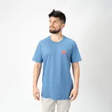 Remera de manga corta celeste con logo de Wrangler estampado en el pecho.