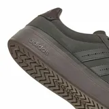 Championes Adidas Streettalk de color marrón, con diseño de caña baja, exterior de gamuza, las clásicas tres tiras perforadas en los laterales y la puntera de goma característica.