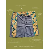 Short de baño gris con estampado de ananás y hojas en los laterales, estilo surfero, con cintura plana con velcro y cordón, sin red interior, con dos bolsillos laterales, tela de secado rápido y Eco Friendly.