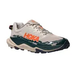 Championes de trail running Hoka Torrent 4, con capellada de malla técnica en color beige, entresuela con diseño ondulado en verde oscuro y detalles en naranja vibrante. Presenta suela con tracción optimizada para terrenos irregulares.