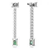 Aros colgantes con baño de rodio, con circonitas Swarovski rectangulares verdes en los extremos y una cascada de circonitas redondas transparentes en el centro. Pueden usarse con o sin la parte colgante.