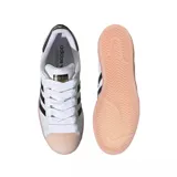 Championes adidas Superstar de diseño clásico con exterior de cuero blanco, las icónicas tres tiras laterales en negro y puntera de goma. Presenta una suela de plataforma translúcida en tono rosado y detalle en el talón en color negro.