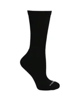 Pack de dos pares de medias deportivas de caña media, una en color negro y otra en color blanco, con el logo de la marca estampado en la puntera.