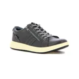 Championes casuales de hombre en color gris, con sistema de cierre mediante cordones y cremallera lateral decorativa. Presentan una suela de goma en tono crema y costuras reforzadas en el lateral.