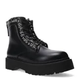 Botas de mujer estilo militar, color negro, con plataforma gruesa y suela track. Presentan ojales metálicos y una cadena decorativa que recorre la parte superior del cuello de la bota.