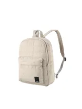 Mochila acolchada de diseño quilting, con compartimento principal con cierre, bolsillo frontal con cierre y aplique con logo de la marca.