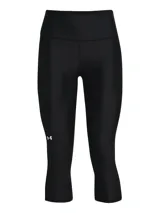 Calza capri deportiva Under Armour HeatGear, color negro, con cintura alta y logo reflectivo en la pierna.