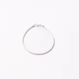 Pulsera de plata 925 con cierre de gancho.