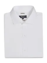 Camisa de manga larga RKF en color blanco, con cuello clásico y cierre frontal de botones. Presenta un diseño minimalista con el logo de la marca bordado en tono sobre tono en el pecho.
