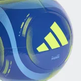 Balón de fútbol cosido a máquina, color azul con gráficos en amarillo neón. Presenta el logo de Adidas y la marca Messi con el número 10.