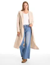 Cardigan largo tipo duster de la marca Dictionary, color beige, con capucha, frente abierto, manga larga y bolsillos laterales.