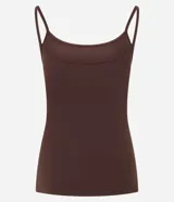 Musculosa básica Cortelle en color beige, con escote redondo y tirantes finos, confeccionada en poliamida con elastano.
