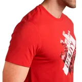 Remera roja de manga corta con cuello redondo y estampado gráfico frontal con la palabra 'UTILITY'.
