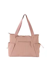 Cartera tipo tote bag de nylon color negro, con bolsillos laterales con cordón ajustable, asas de hombro y detalle de etiqueta frontal.