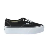 Championes Vans modelo Authentic Stackform, color negro con suela de plataforma blanca. Diseño clásico de lona con cordones blancos y costuras a la vista.
