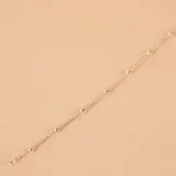 Pulsera de plata 925 compuesta por una cadena de eslabones trenzados combinada con una fina cadena de bolitas intercaladas.