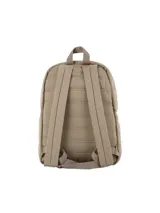 Mochila acolchada de diseño quilting, con compartimento principal con cierre, bolsillo frontal con cierre y aplique con logo de la marca.