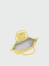 Bolso tote Longchamp modelo Le Pliage One en tamaño mediano, color bordó, con diseño minimalista, cierre superior y doble asa de mano.