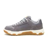 Championes Caterpillar modelo Theorem, color gris con detalles en amarillo. Presentan una combinación de gamuza y material sintético, con suela de goma en tono caramelo y entresuela blanca.
