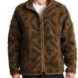 Campera de polar tipo sherpa con cierre frontal completo, cuello alto y estampado jacquard geométrico en tonos marrones. Cuenta con bolsillos laterales con cierre y paneles reforzados.