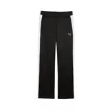 Pantalón deportivo Puma de corte recto, color negro con franjas blancas laterales. Cuenta con cintura elástica y cordón ajustable, además de bolsillos laterales con cierre y logo de Puma bordado en blanco.