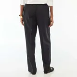 Pantalón ancho y fluido de tiro alto en color negro, con diseño de pernera recta y holgada.