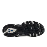 Championes New Balance modelo 530, color blanco con detalles en gris y azul marino, confeccionados en malla transpirable y material sintético, con tecnología ABZORB en la entresuela.