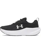 Championes de running Under Armour modelo Assert 11, color negro con entresuela blanca y logo de la marca en el lateral. Confeccionados con parte superior de malla transpirable y superposiciones sintéticas.