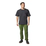 Pantalón Columbia Landroamer de corte recto, color verde oliva, con bolsillos laterales tipo cargo y rodillas articuladas. Confeccionado en tejido ripstop resistente con acabado repelente al agua y a las manchas.
