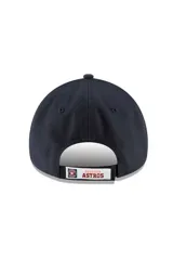 Gorro New Era con visera curva de los Houston Astros, color azul marino, con el logo del equipo bordado en relieve al frente en color naranja y blanco, y el logo de la marca en el lateral.