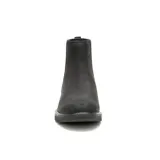 Bota tipo Chelsea de cuero nobuk texturizado en color negro, con paneles elásticos laterales y suela de goma resistente con tracción.