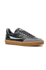 Championes deportivos Fila FX Court 70 Vintage de color negro, con puntera de gamuza gris, suela de goma tipo tabaquera y detalles laterales en blanco y dorado.