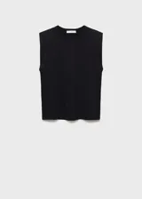 Camiseta sin mangas negra de corte recto, con cuello redondo y hombreras marcadas.