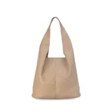Cartera de hombro tipo hobo en símil cuero color negro, de diseño amplio y correa integrada.