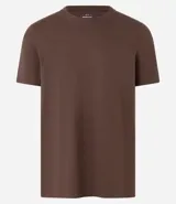 Remera básica de hombre con cuello redondo y mangas cortas, confeccionada en algodón. Presenta un corte regular que se ajusta de forma anatómica al cuerpo.