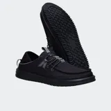 Zapatillas Hey Dude modelo Bradley Blipper Nylon, color negro con detalles en gris, confeccionadas en nylon con sistema de cordones elásticos y suela dentada.