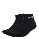 Pack de tres pares de medias tobilleras Adidas color negro, con logo de la marca tejido en color blanco en el borde superior.